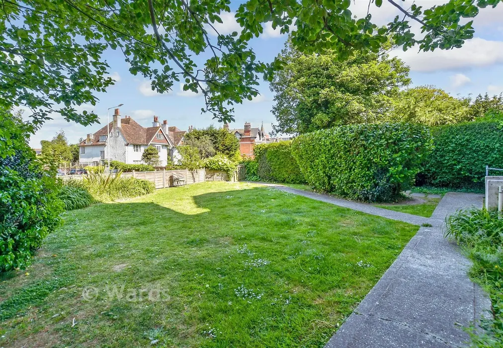Communal Gardens - Manor Road, Folkestone, Kent - Wards of Kent