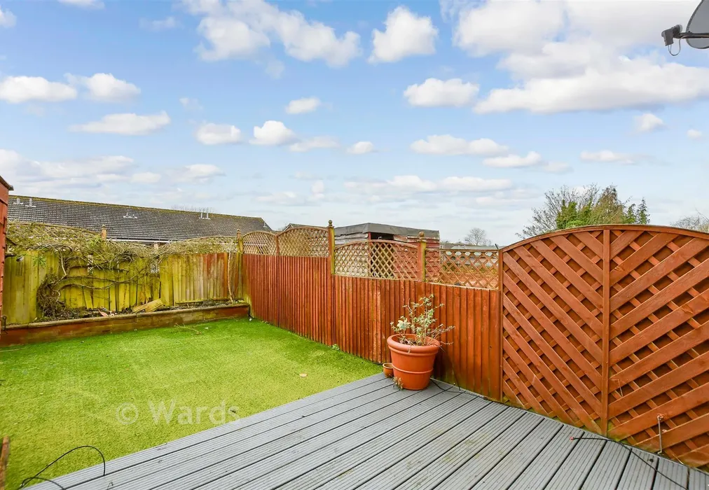Rear Garden - Mansfield Walk, Maidstone, Kent - Wards of Kent
