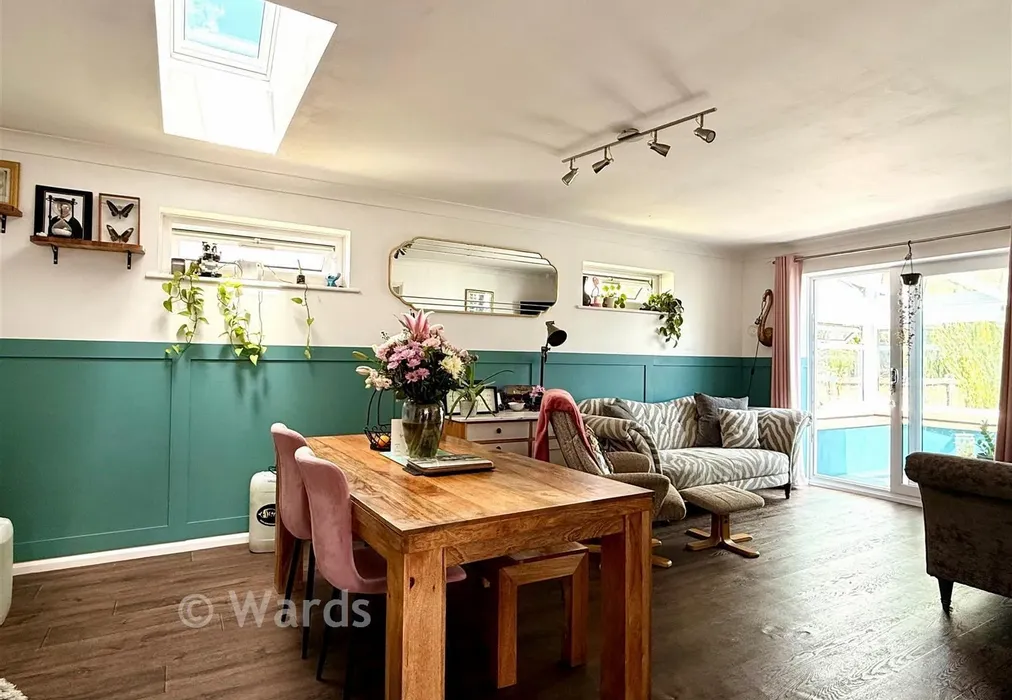 Lounge/Diner - Gosselin Street, Whitstable, Kent - Wards of Kent