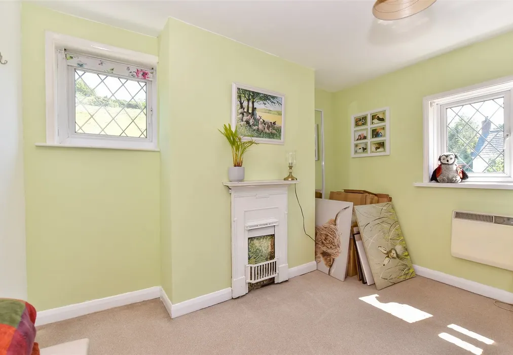 Bedroom 2 - Millers Lane, Carisbrooke, Isle of Wight - Wards of Kent
