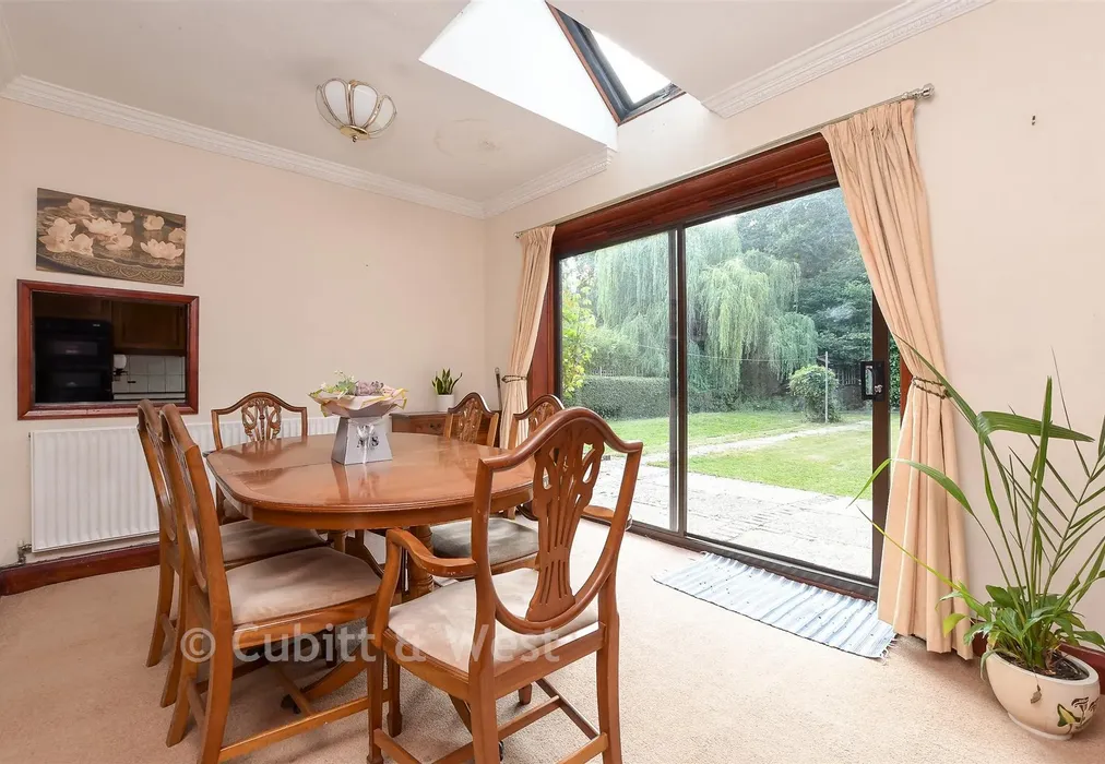 Dining Area - Horley Road, Charlwood, Horley, Surrey - Wards of Kent
