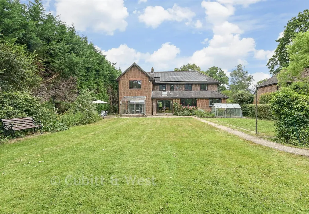 Rear Garden - Horley Road, Charlwood, Horley, Surrey - Wards of Kent