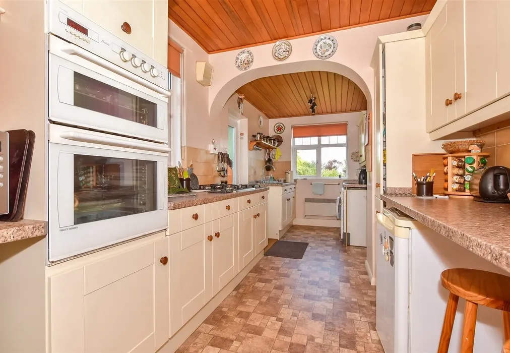 Kitchen - Dover Road, Walmer, Deal, Kent - Wards of Kent
