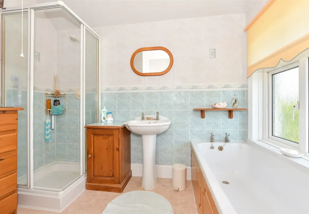 Bathroom - Dover Road, Walmer, Deal, Kent - Wards of Kent