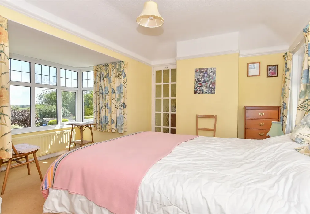 Bedroom 2 - Dover Road, Walmer, Deal, Kent - Wards of Kent