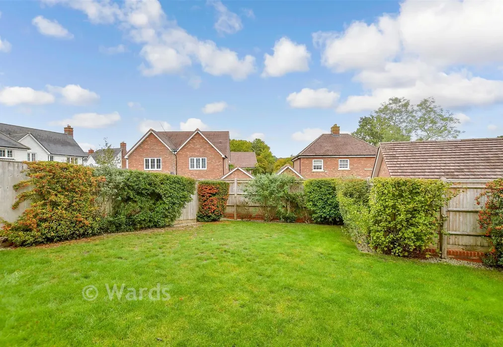 Rear Garden 2 - Greensand Meadow, Sutton Valence, Maidstone, Kent - Wards of Kent