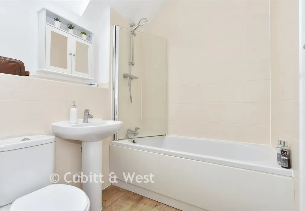 Bathroom - Brushwood Grove, Emsworth, Hampshire - Wards of Kent