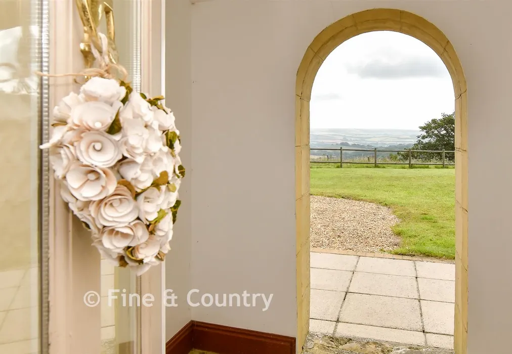 Internal Lifestyle Photograph - Whitwell, Ventnor, Isle of Wight - Wards of Kent