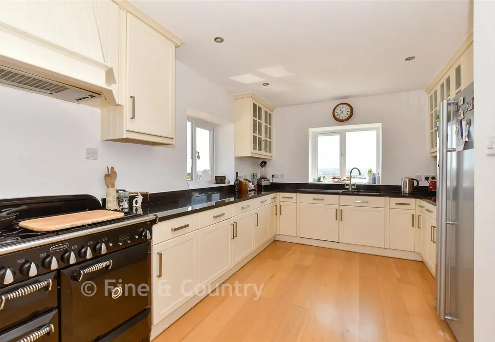 Kitchen - Whitwell, Ventnor, Isle of Wight - Wards of Kent