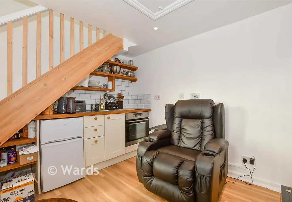 Kitchen/ Lounge - Maidstone Road, Paddock Wood, Tonbridge, Kent - Wards of Kent