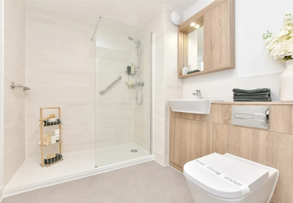 Shower Room - Victoria Road, Cranleigh, Surrey - Wards of Kent