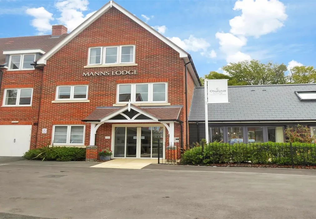 Front New 2c - Victoria Road, Cranleigh, Surrey - Wards of Kent