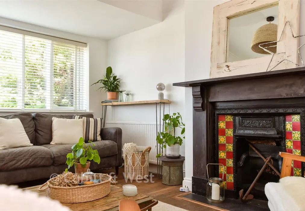 Internal Lifestyle Photograph - Thornhill Avenue, Patcham, East Sussex - Wards of Kent