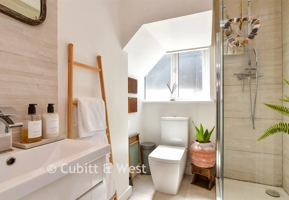 Shower Room - Thornhill Avenue, Patcham, East Sussex - Wards of Kent