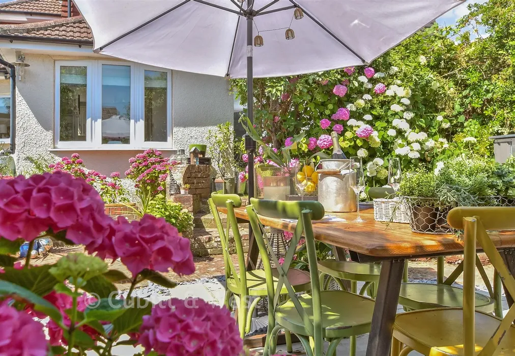 External Lifestyle Photograph - Thornhill Avenue, Patcham, East Sussex - Wards of Kent