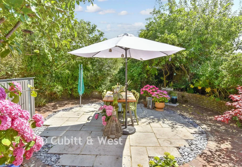 Rear Garden - Thornhill Avenue, Patcham, East Sussex - Wards of Kent