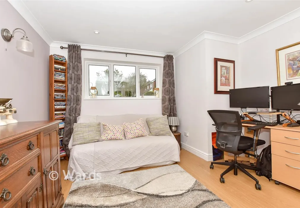 Family Room/Study - Copper Tree Court, Loose, Maidstone, Kent - Wards of Kent