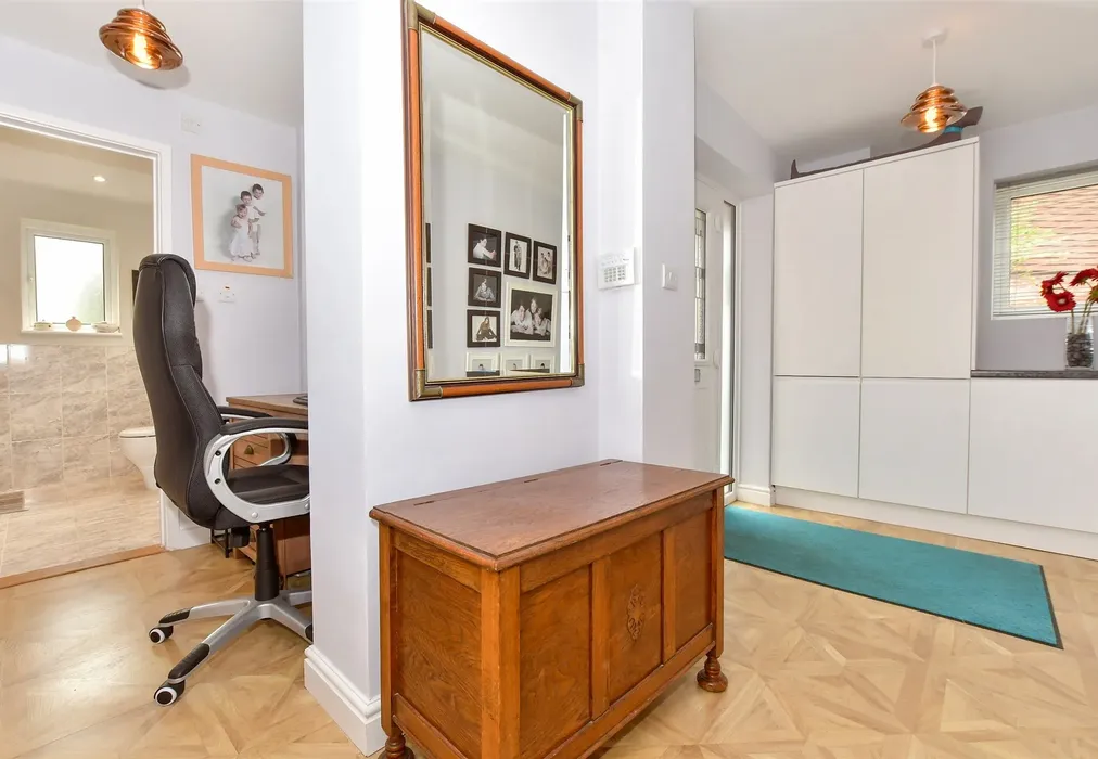 Internal Lifestyle Photograph - Copper Tree Court, Loose, Maidstone, Kent - Wards of Kent