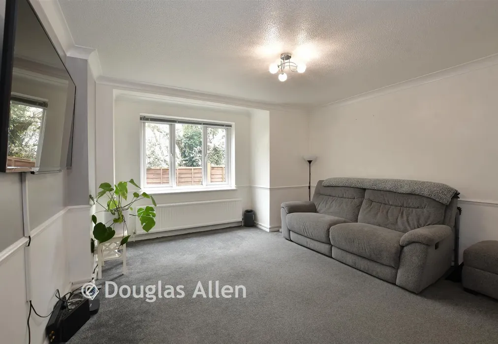 Living Room - Haslemere Road, Wickford, Essex - Wards of Kent
