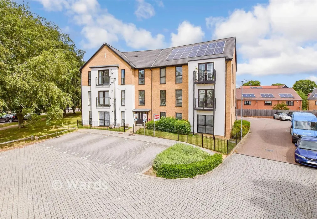 External (Web) - Wills Crescent, West Malling, Kent - Wards of Kent