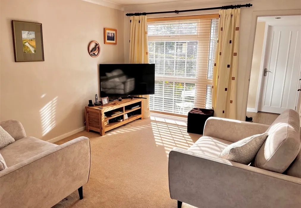 Lounge - Willow Way, Ashington, West Sussex - Wards of Kent