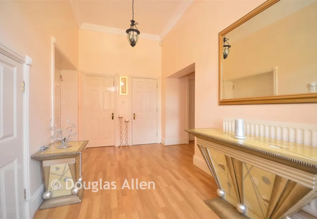 Entrance Hallway - Rosebury Square, Woodford Green, Essex - Wards of Kent