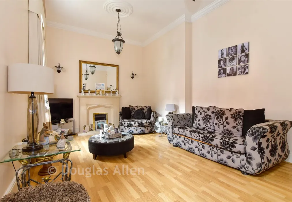 Lounge/Diner - Rosebury Square, Woodford Green, Essex - Wards of Kent
