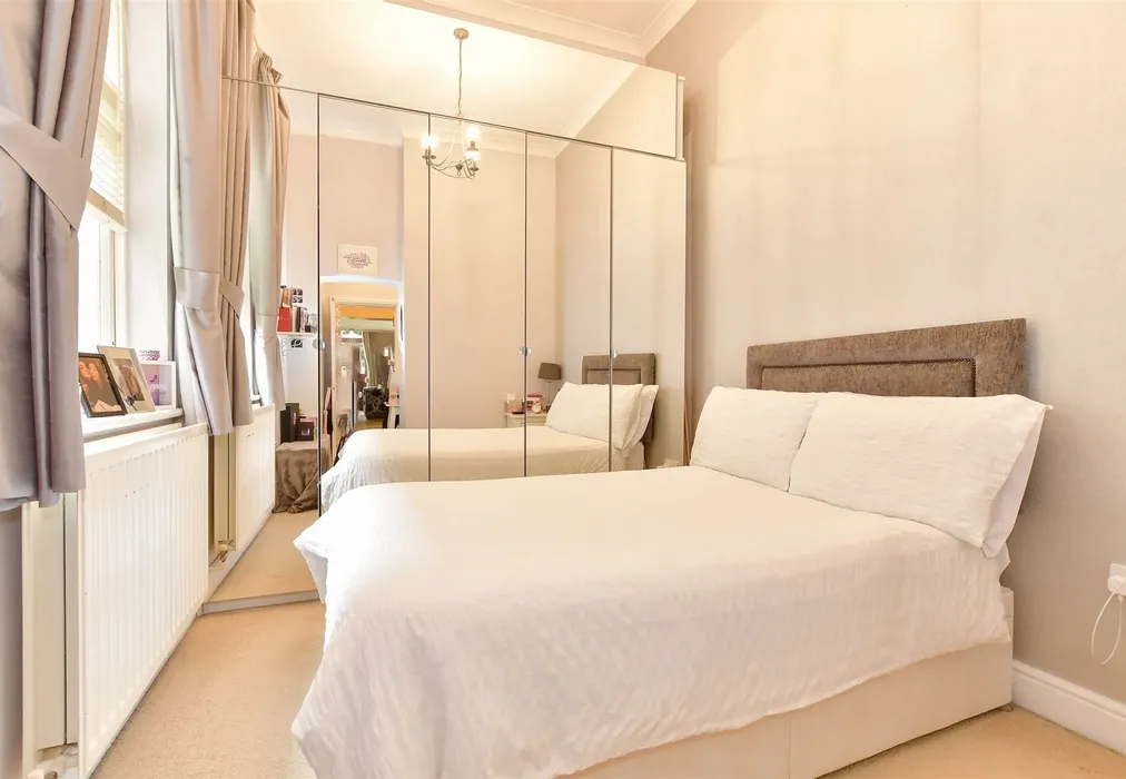 Bedroom 2 - Rosebury Square, Woodford Green, Essex - Wards of Kent