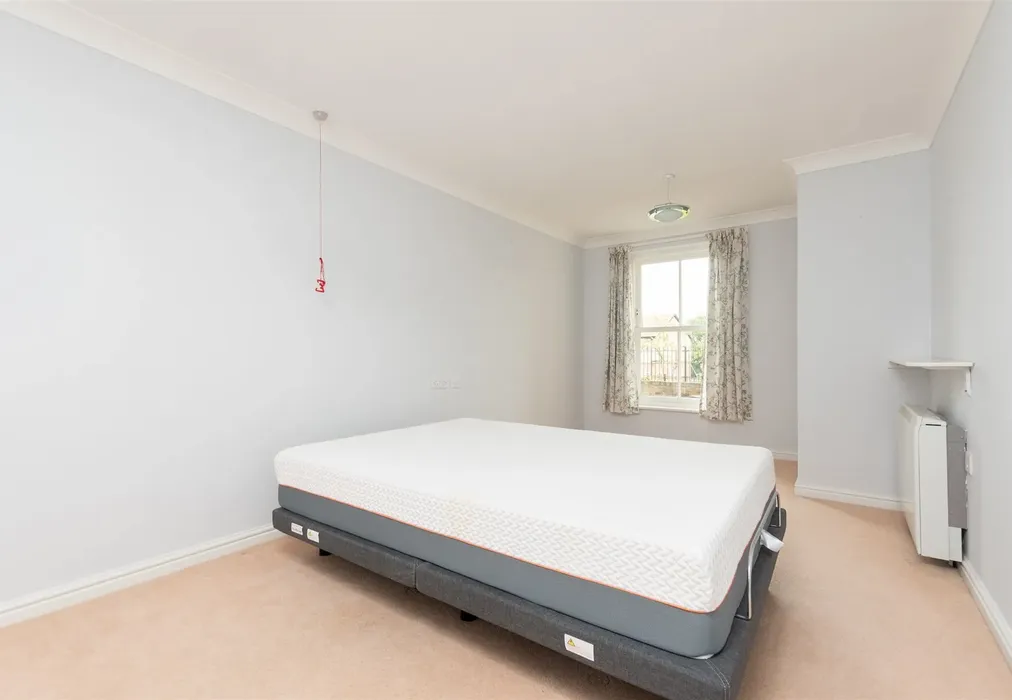 Bedroom - Glen View, Gravesend, Kent - Wards of Kent