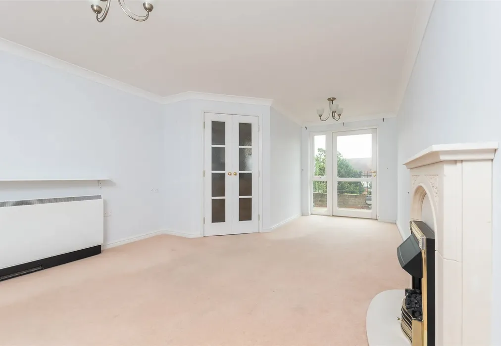 Lounge - Glen View, Gravesend, Kent - Wards of Kent