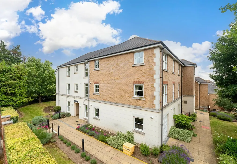 External (Web) - Glen View, Gravesend, Kent - Wards of Kent