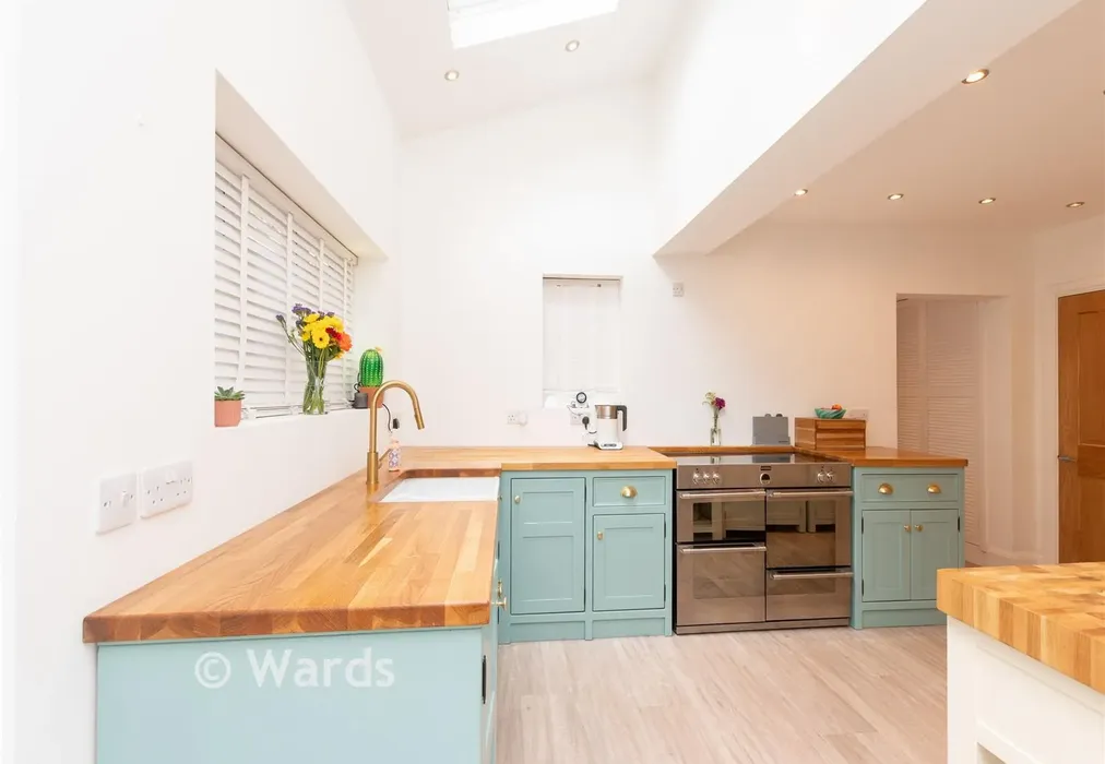 Kitchen - Cricketers Drive, Meopham, Kent - Wards of Kent