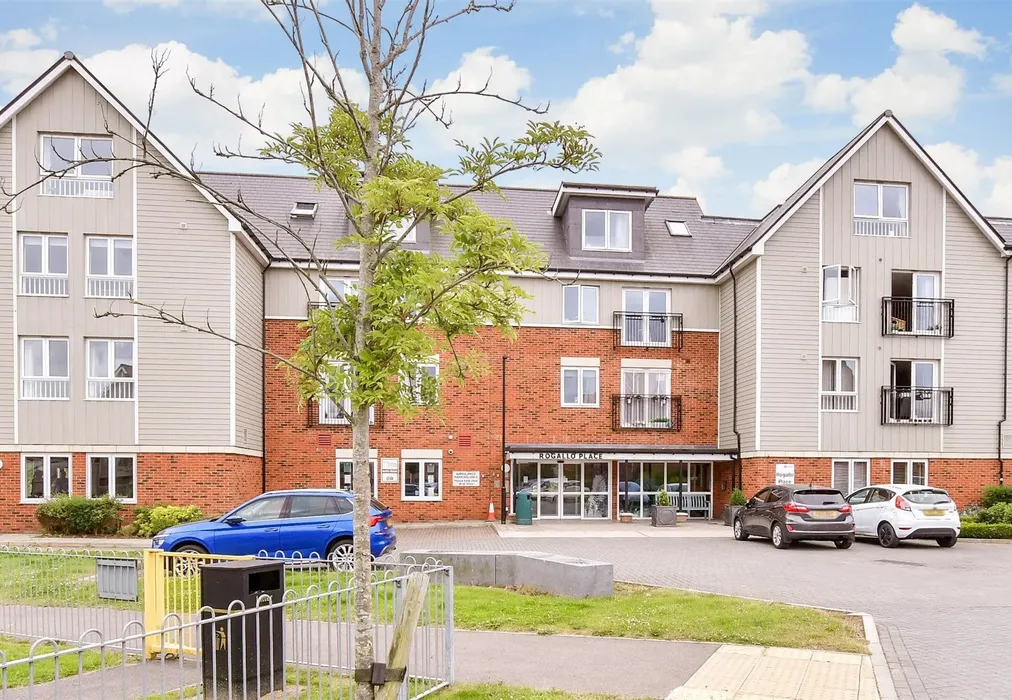 Front Elevation - Pilots View, Chatham, Kent - Wards of Kent