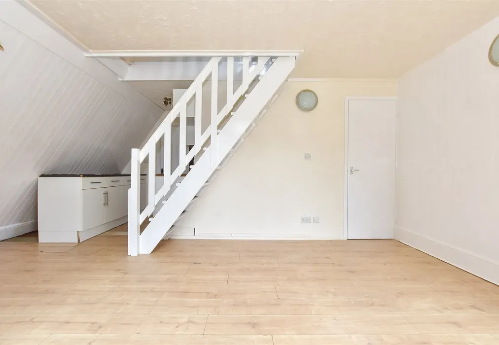 Lounge/Diner - Upper Street, Kingsdown, Deal, Kent - Wards of Kent