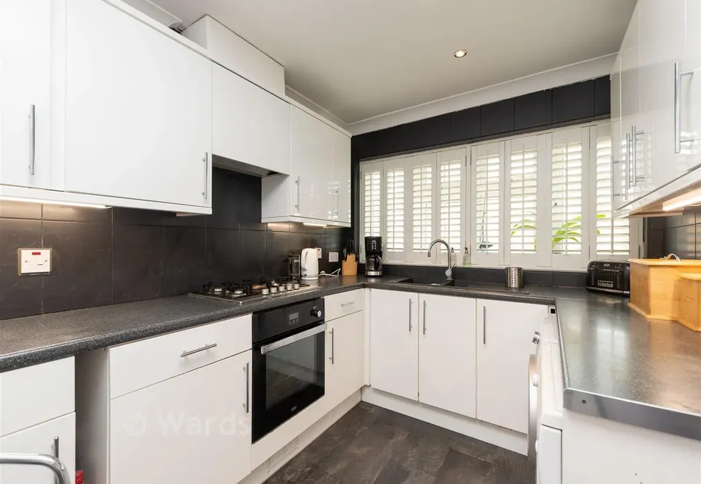 Kitchen - Ash Tree Drive, West Kingsdown, Sevenoaks, Kent - Wards of Kent