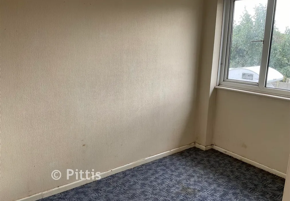 Bedroom 2 - Avenue Nurseries, Sandown, Isle of Wight - Wards of Kent