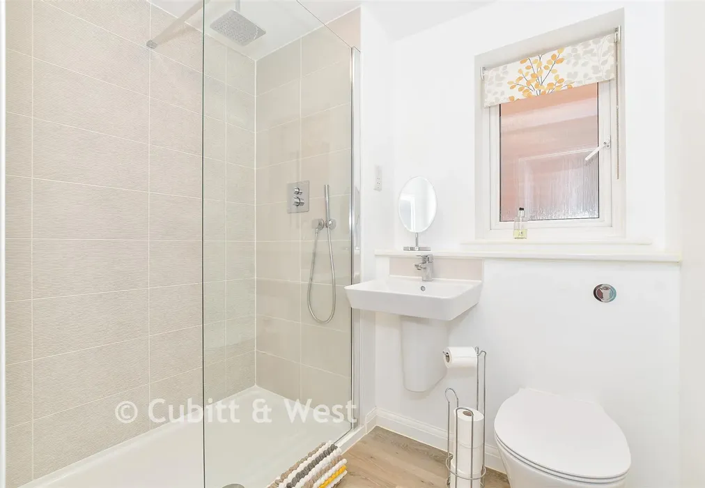 En-Suite Shower Room - Barley Lane, Yapton, Arundel, West Sussex - Wards of Kent