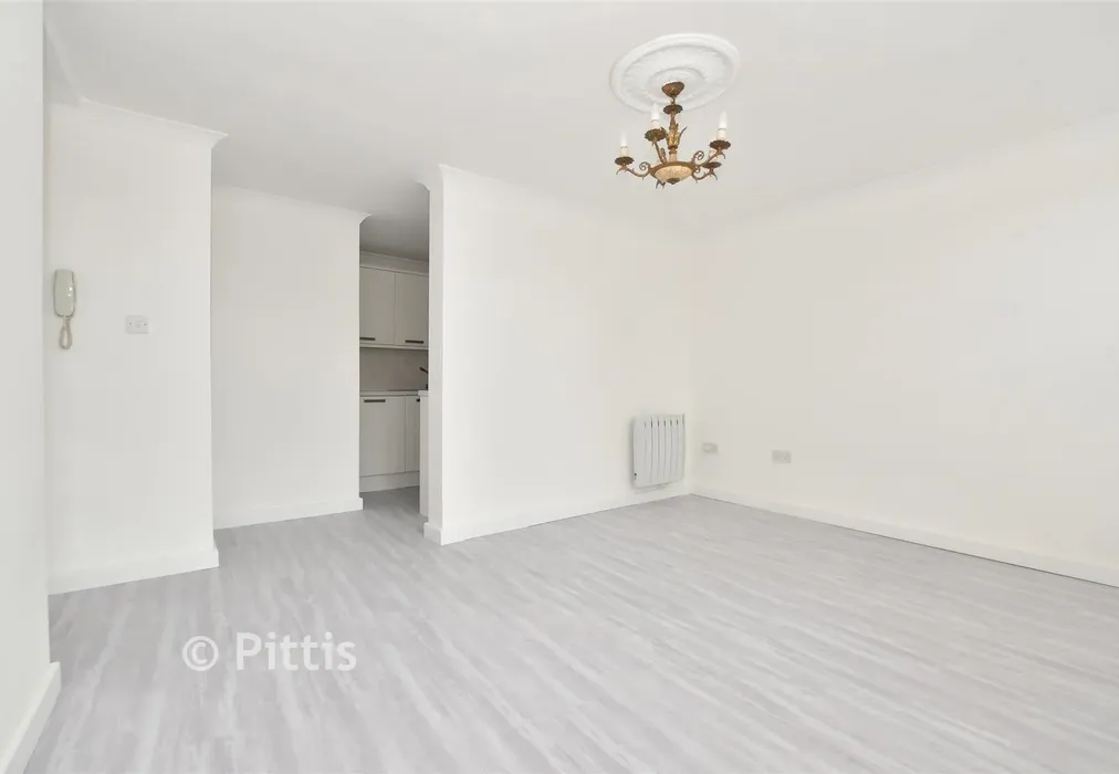 Lounge - The Strand, Ryde, Isle of Wight - Wards of Kent