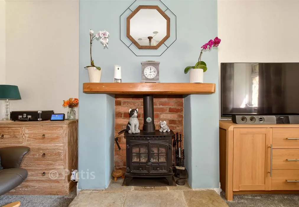Internal Feature - Branstone, Sandown, Isle of Wight - Wards of Kent