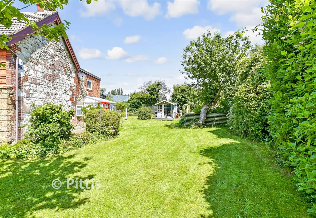Rear Garden - Branstone, Sandown, Isle of Wight - Wards of Kent
