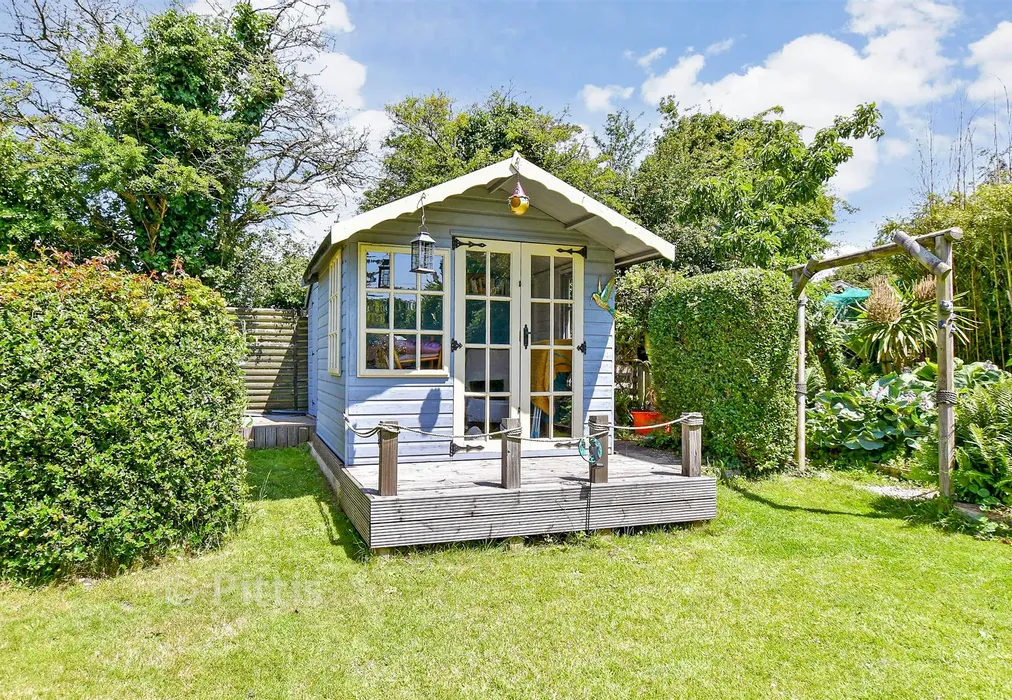 Workshop/Outbuildings - Branstone, Sandown, Isle of Wight - Wards of Kent