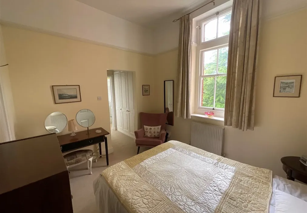 Bedroom - Oak Tree Way, Horsham, West Sussex - Wards of Kent