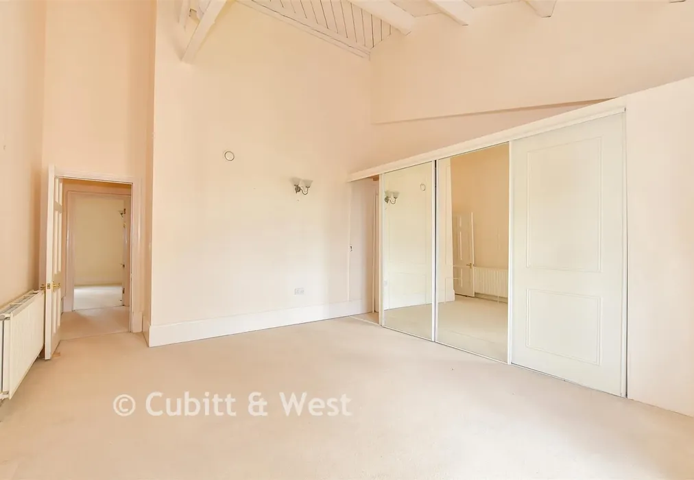 Bedroom 2 - Royal Earlswood Park, Redhill, Surrey - Wards of Kent