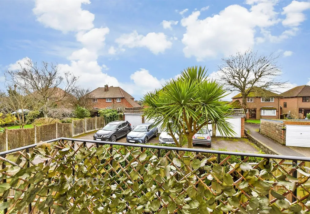 Balcony / Terrace - Dymchurch Road, Hythe, Kent - Wards of Kent