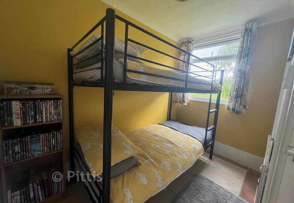Bedroom 2 - Yaverland Road, Sandown, Isle of Wight - Wards of Kent