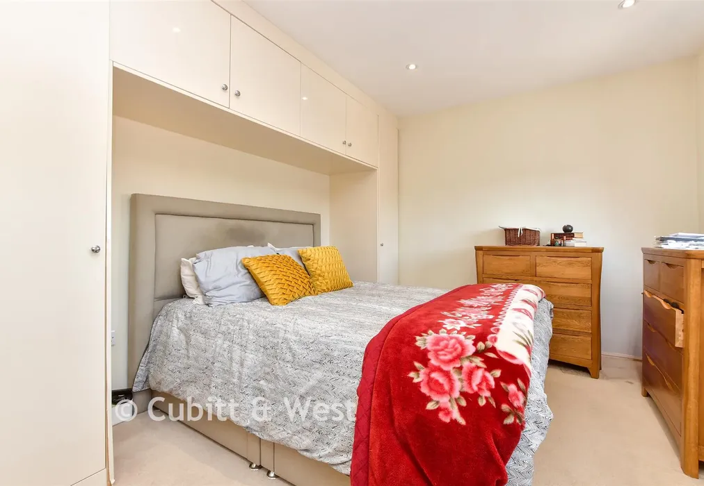 Bedroom 1 - Bell Street, Reigate, Surrey - Wards of Kent