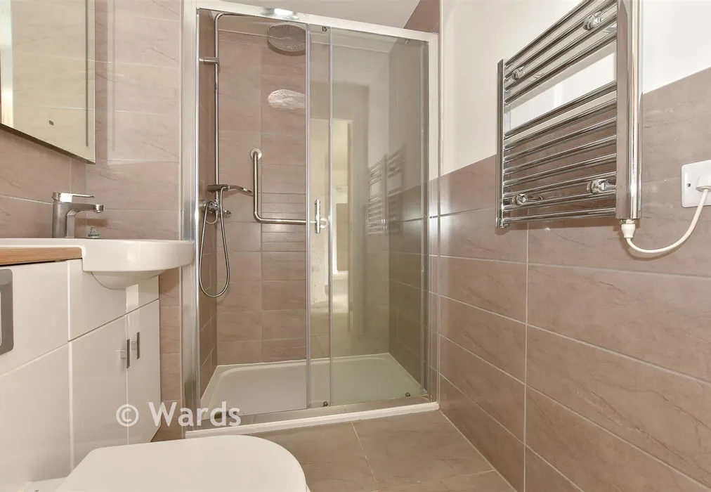 Shower Room - Smallhythe Road, Tenterden, Kent - Wards of Kent