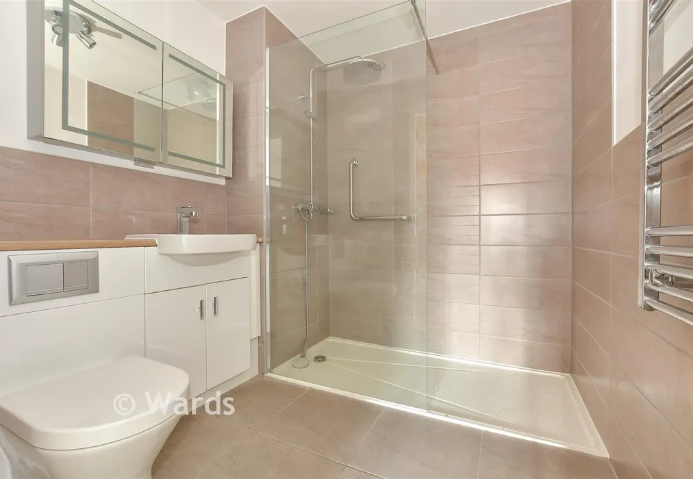 En-Suite Shower Room - Smallhythe Road, Tenterden, Kent - Wards of Kent