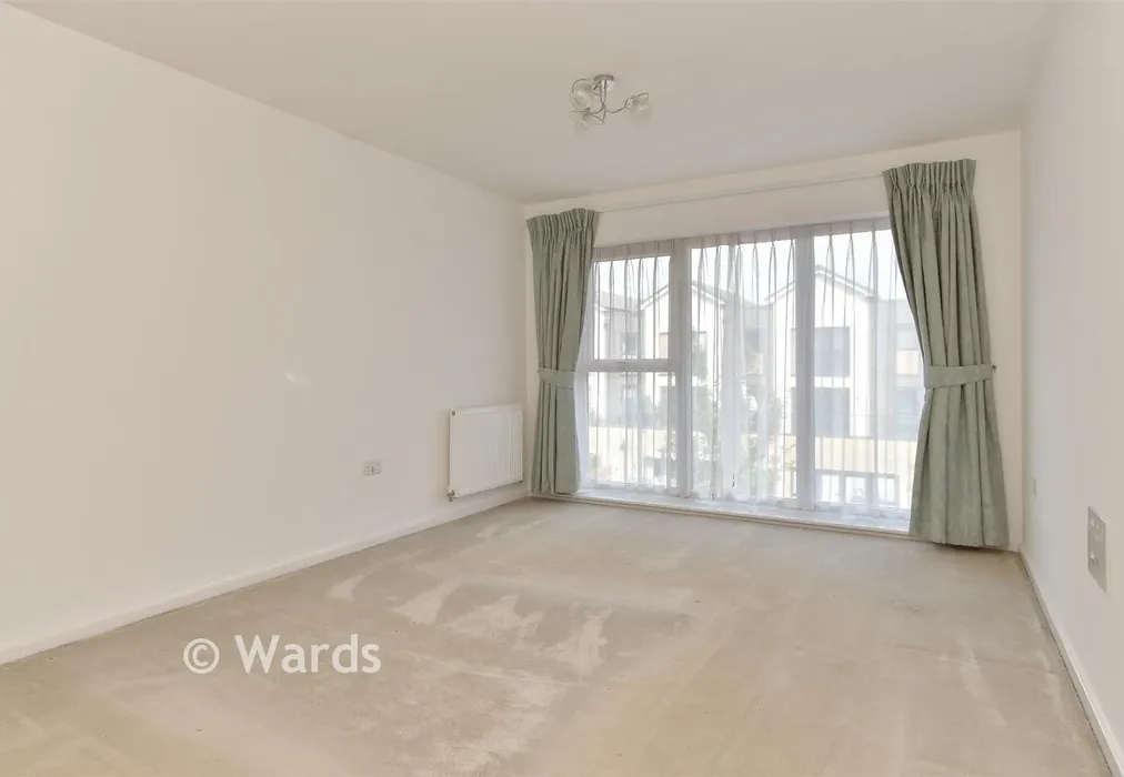 Bedroom 1 - Tigris Crescent, Chatham, Kent - Wards of Kent