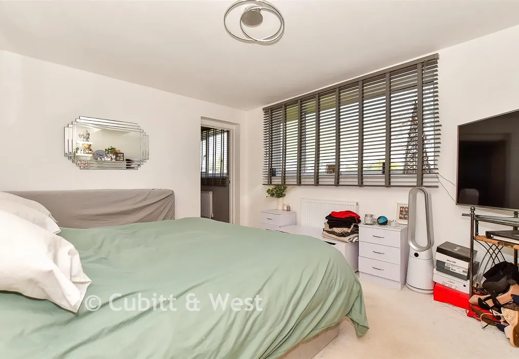 Bedroom 1 - Blackness Road, Crowborough, East Sussex - Wards of Kent